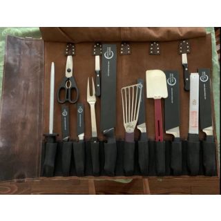 Expandable Leather Knife