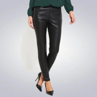 UT Classic Black Leather Tapered